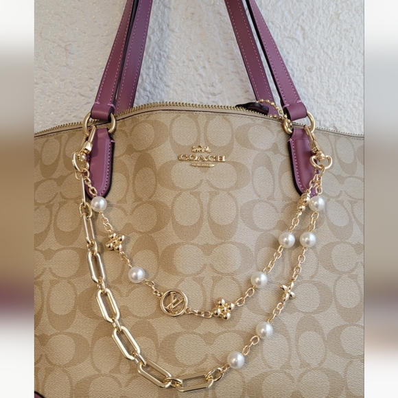 Fashion Gold and Pearl Handbag Charm